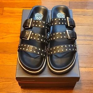 Vince Camuto Ciandra Sandal. Black and Gold. Women's Size 11